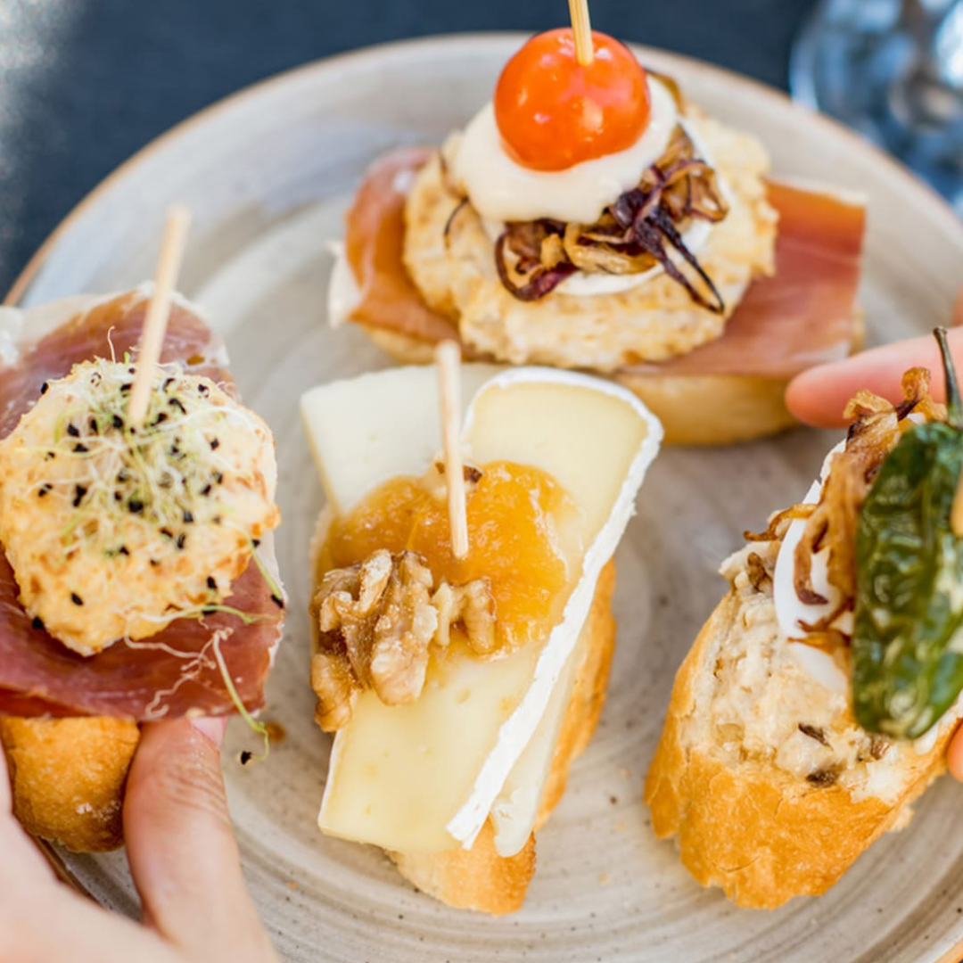 tapas-sobre-plato
